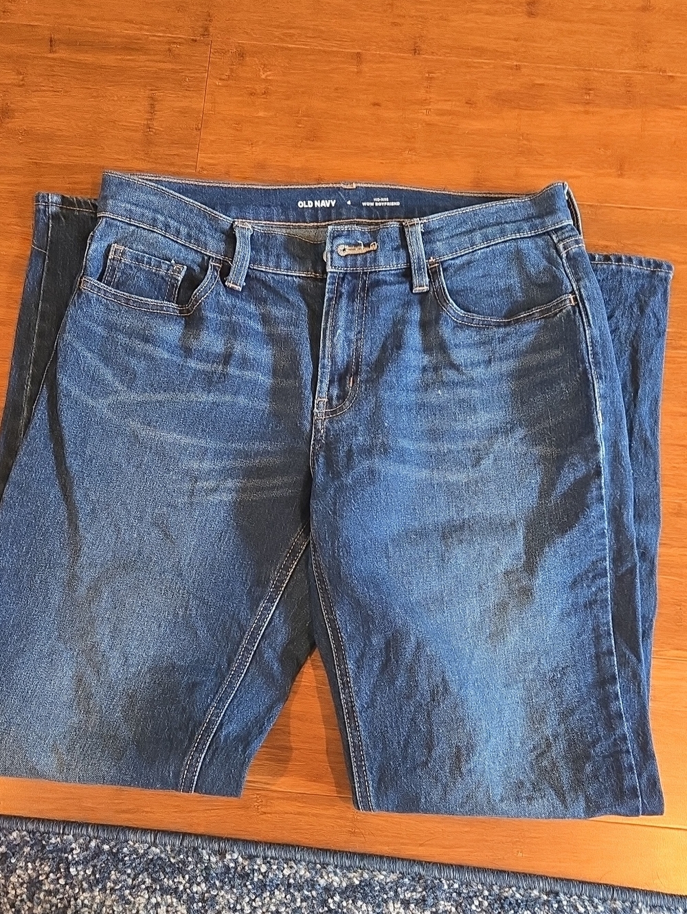 Old Navy Wow Midrise Boyfriend Jeans